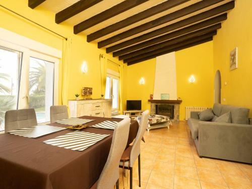 Holiday Home Balcon Al Mar 38-a