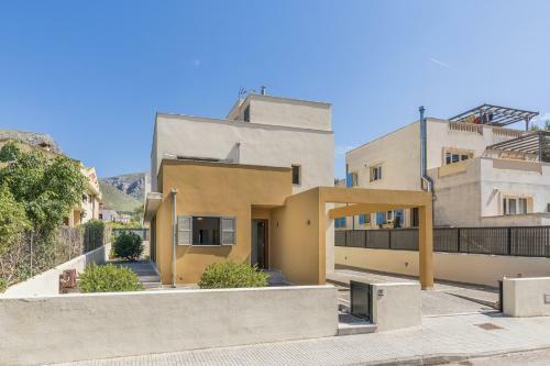 Villa Zafr� Montfarrutx