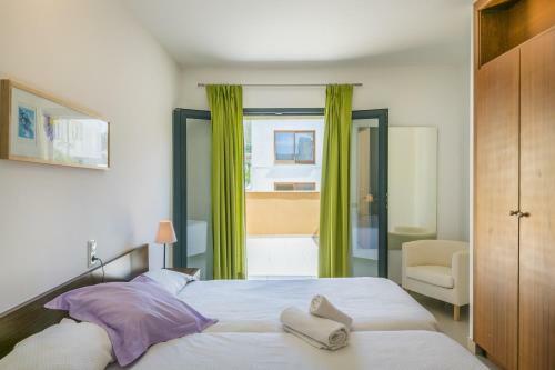 Villa Zafr� Montfarrutx