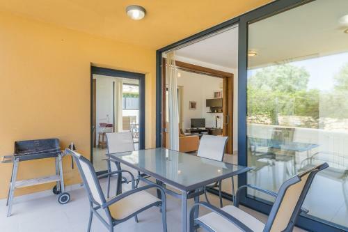 Villa Zafr� Montfarrutx