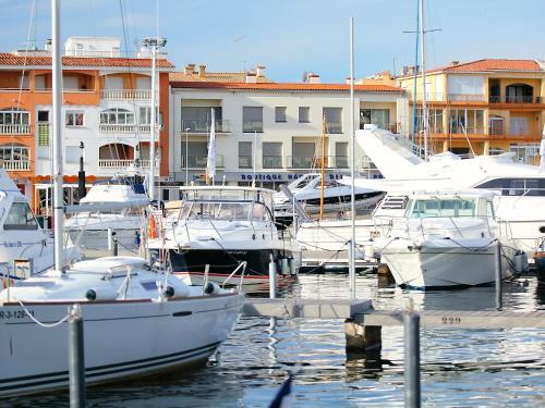 Apartment Del Port 01.1