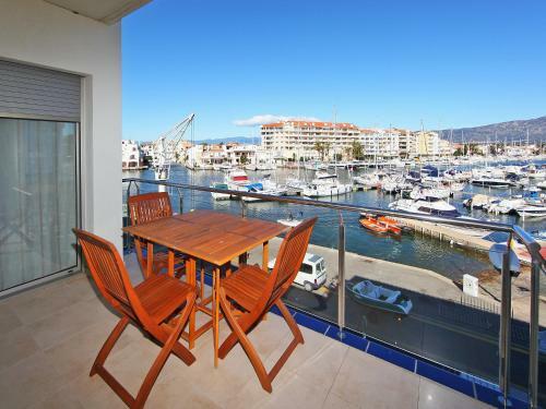 Apartment Del Port 01.1
