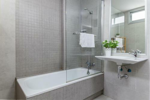 Apartamentos Tribuna De Los Pobres