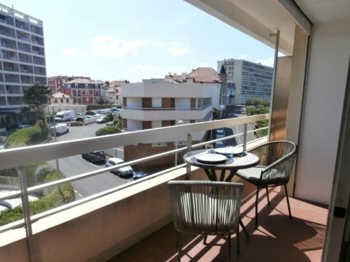 Rental Apartment Corsaires 2