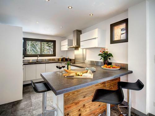 Villa Chalet La Frasse - Ovo Network