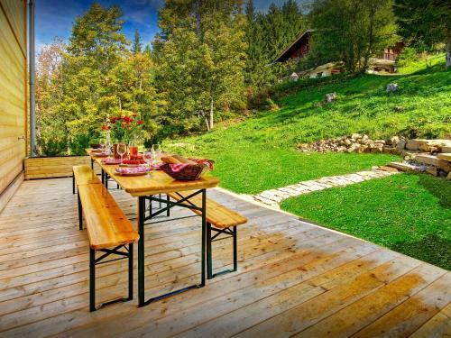 Villa Chalet La Frasse - Ovo Network