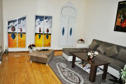Sololaki Sweet Home Apartments