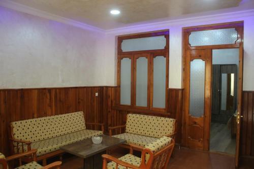 Hostal Guest House On Asatiani