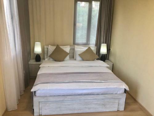 Hostal Holiday House Green Cape Batumi