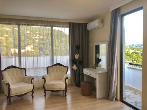 Hostal Holiday House Green Cape Batumi