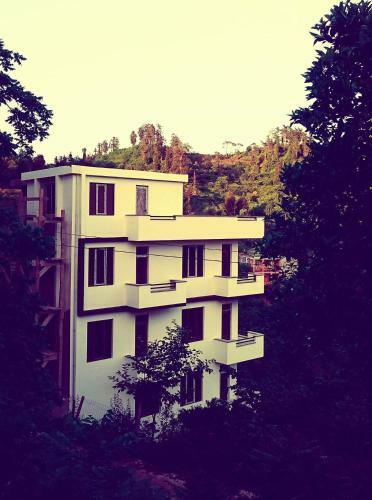 Hostal Holiday House Green Cape Batumi