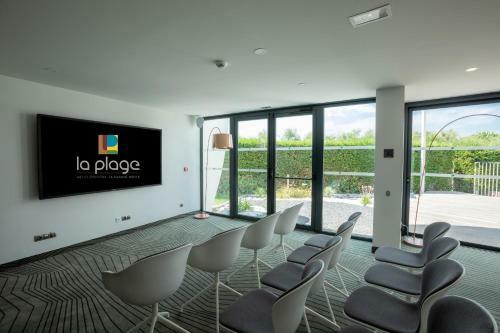 Hotel La Plage Art Et Emotions