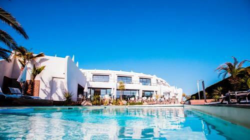 Hotel La Plage Art Et Emotions