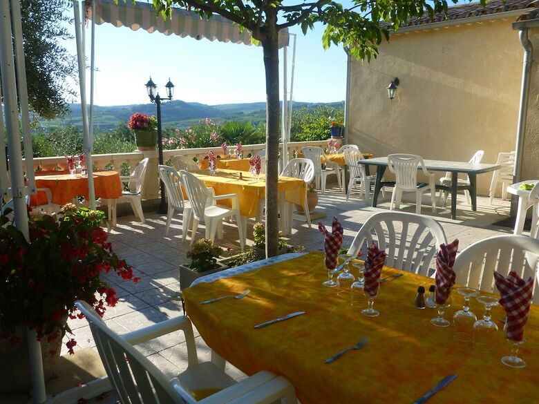 Hotel Le Saint Victor