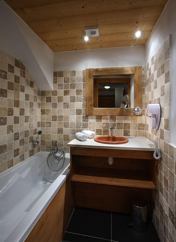 Aparthotel Chalet Des Neiges : La Cime Des Arcs