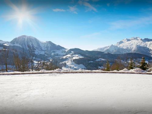Chalet Caramel - Ovo Network