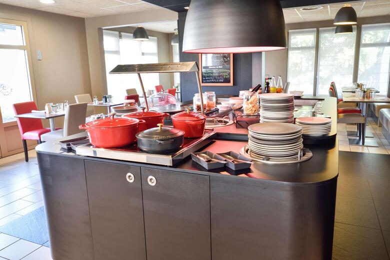 Hotel Campanile Clermont-ferrand ~ Riom