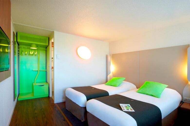 Hotel Campanile Clermont-ferrand ~ Riom