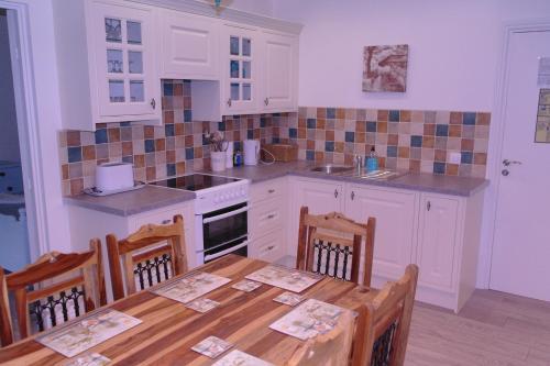 Hostal Ch�teau Du Doux- Holiday Apartments