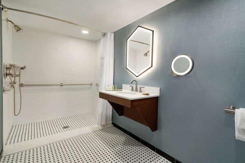 Hotel Quality Inn & Suites Beachfront