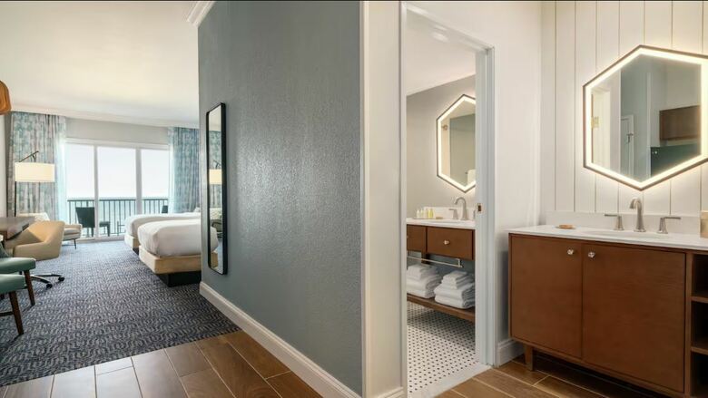 Hotel Quality Inn & Suites Beachfront