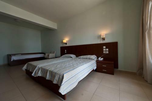 Skiathos Club Hotel & Suites