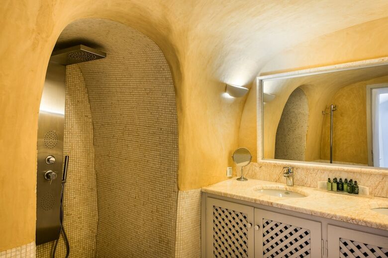 Apartamento Armeni Luxury Villas