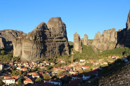 Hostal Bloutsos Rooms