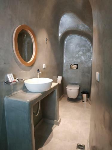 Hostal Iriana Apartments