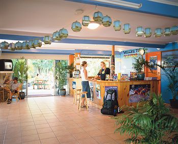 Hostal Calypso Inn Barckpackers Resort