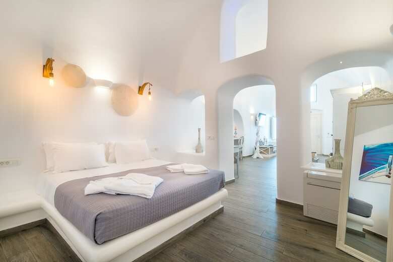 Hotel Angel Luxury Suites