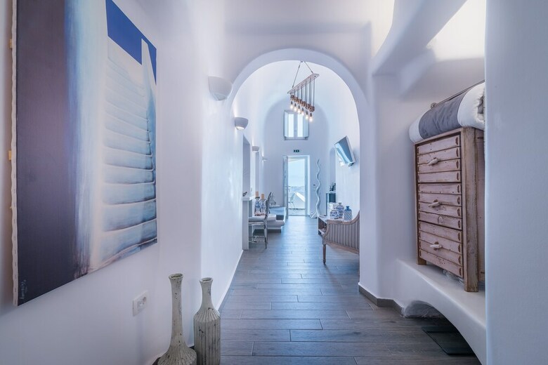 Hotel Angel Luxury Suites