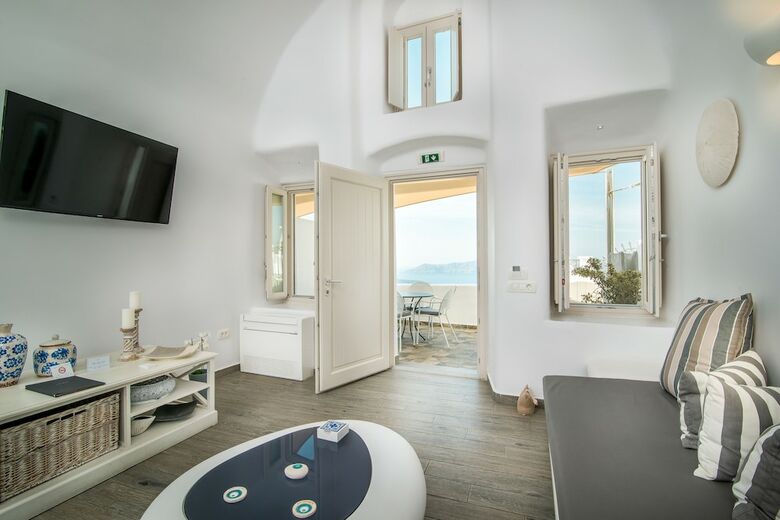 Hotel Angel Luxury Suites