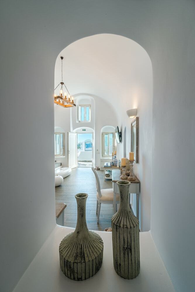 Hotel Angel Luxury Suites