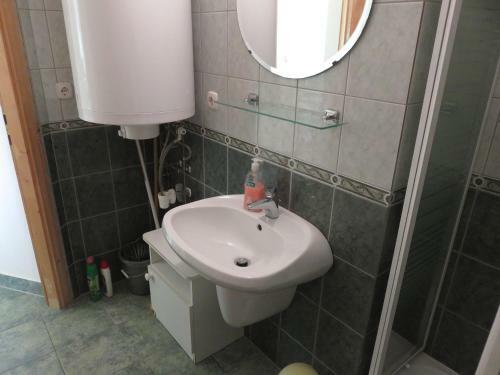 K?vir�g Apartman