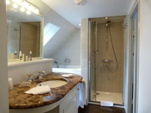 Hostal Ch�teau Du Romerel - Baie De Somme