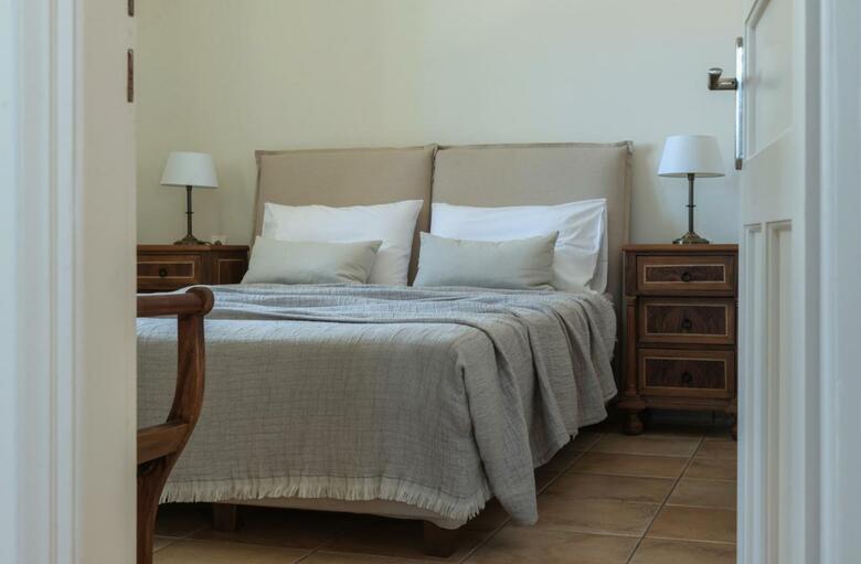 Erietta Luxury Apartments