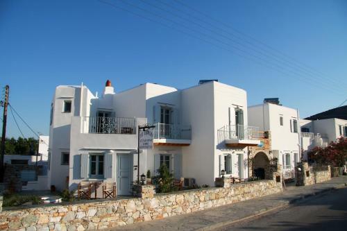 Hostal Kohylia Beach Guest House