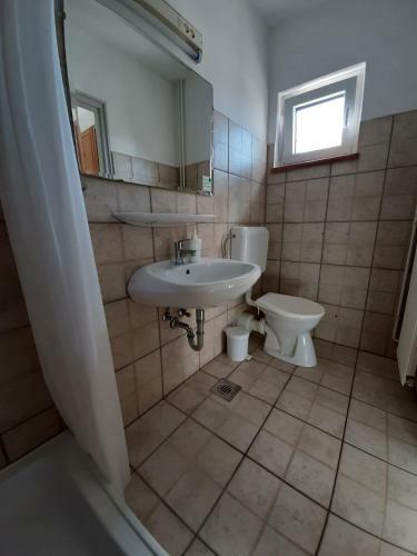 Familia Apartmanh�z