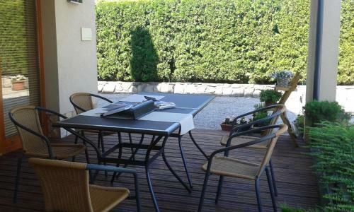 Familia Apartmanh�z