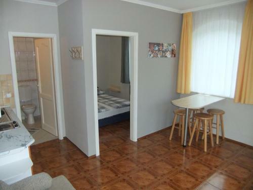 Lili Apartman