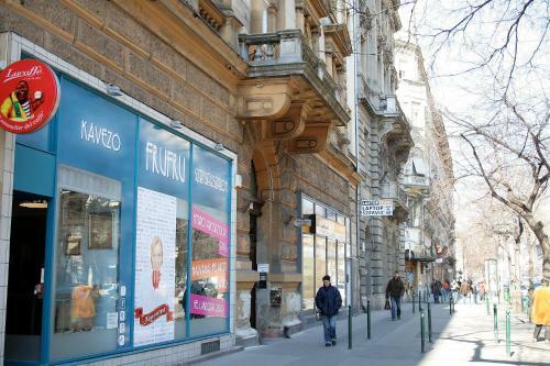 Budapest Tourist Apartments - J�zsef K�r�t