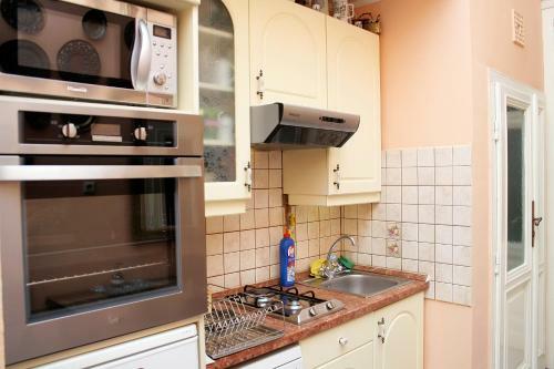 Budapest Tourist Apartments - J�zsef K�r�t
