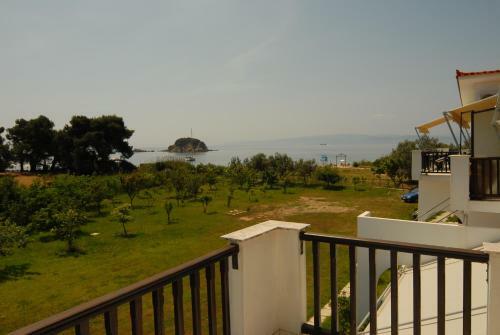 Aparthotel Villa Zaharo And Lilian Apartments
