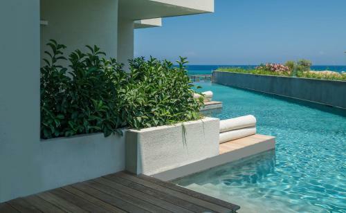 Hotel Caravel Suites - Adults Only