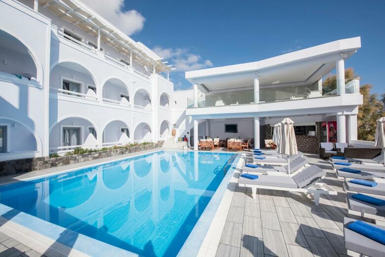 Hotel Blue Waves Suites & Apartments