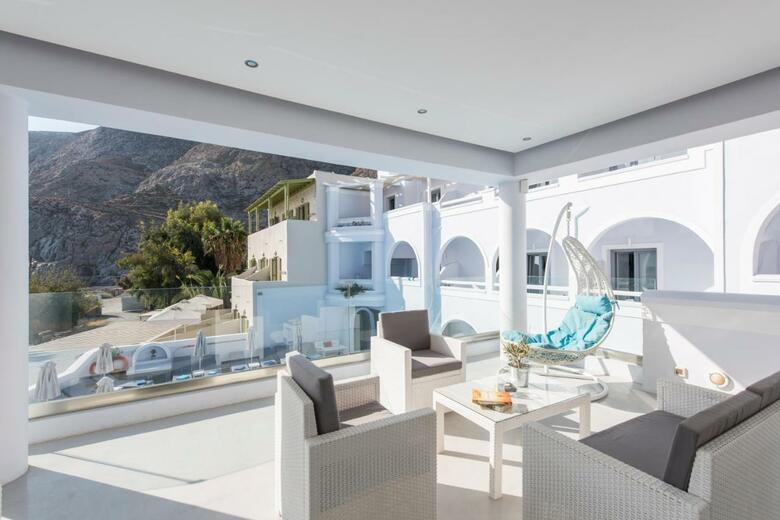 Hotel Blue Waves Suites & Apartments