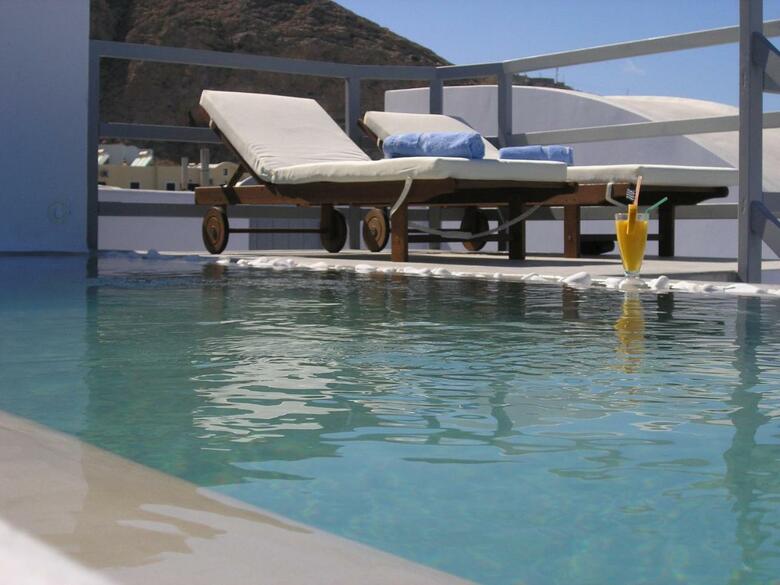 Hotel Blue Waves Suites & Apartments