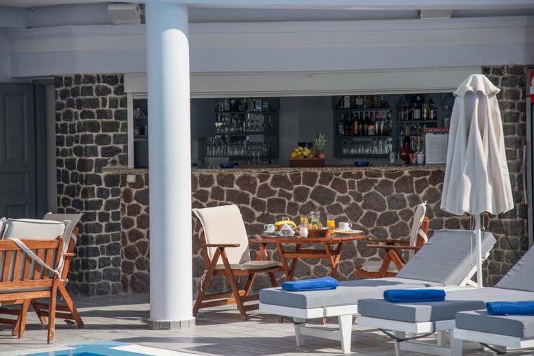 Hotel Blue Waves Suites & Apartments