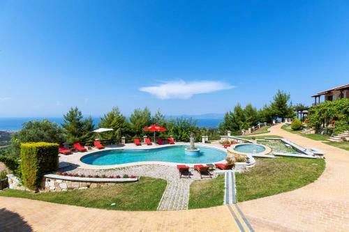 Akritas Ef Zin Villas & Suites